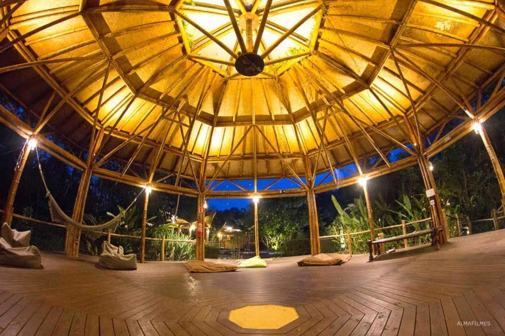 Banana Bamboo Ecolodge Убатуба Екстериор снимка