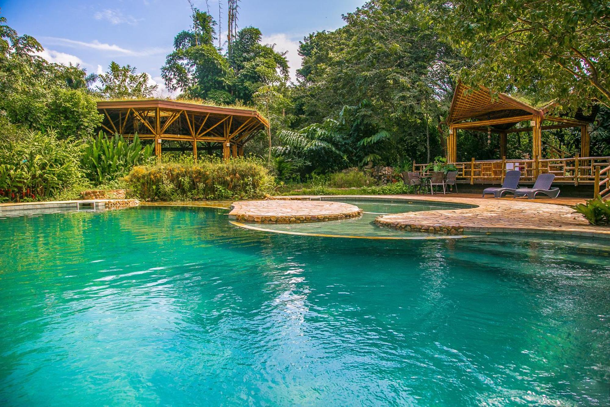 Banana Bamboo Ecolodge Убатуба Екстериор снимка
